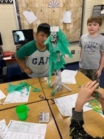 5th Grade participates in STEM activity